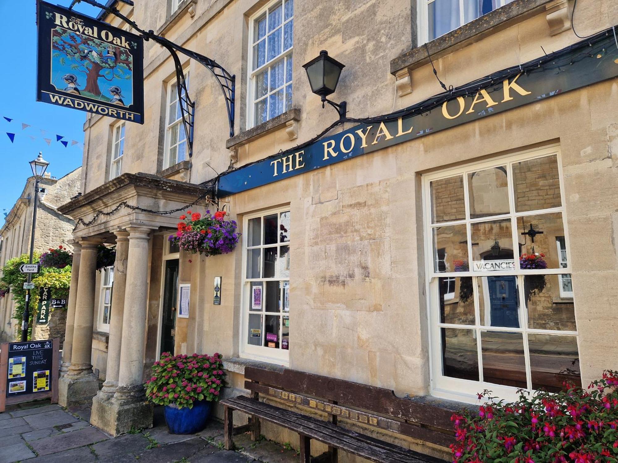 מלון קורשם The Royal Oak מראה חיצוני תמונה
